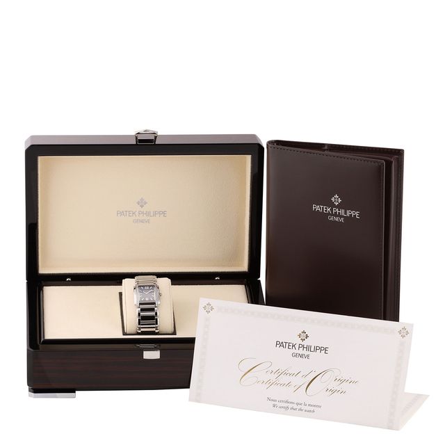 Patek Philippe Twenty-4 4910/1200A-001 Image 5